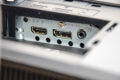 Daneben noch 1x HDMI, 1x DisplayPort & ein Kopfhörer-Ausgang