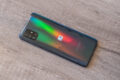 Ähnlich wie beim Note10 schimmert die Rückseite in allen Farben.