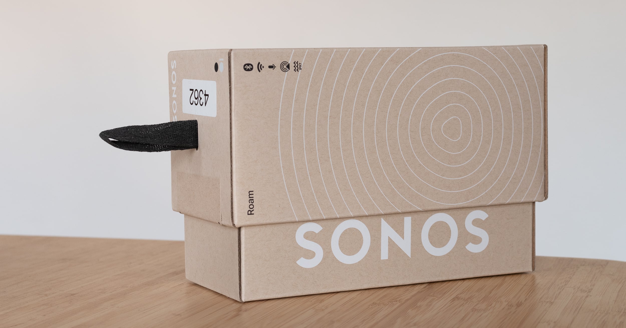 Sonos Roam Verpackung liegend